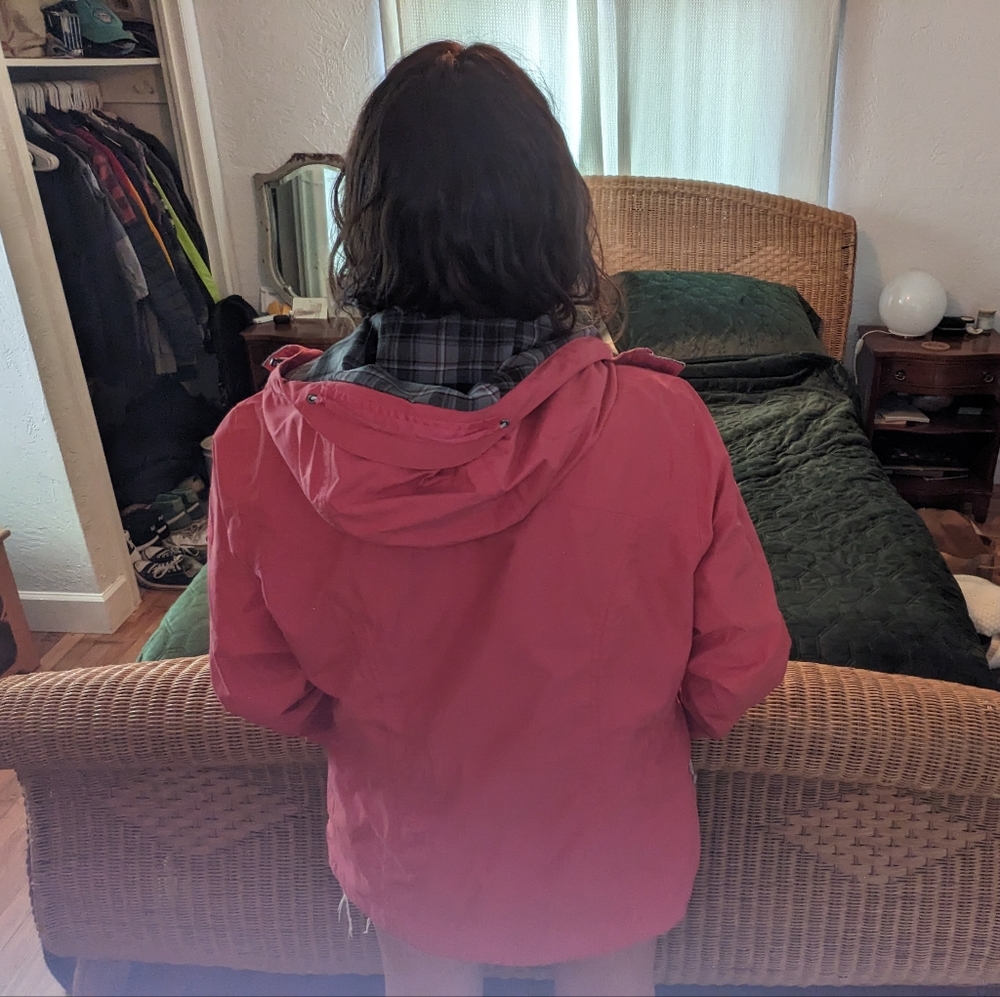 The North Face HyVent Women's Jacket - Picture 3 of 13